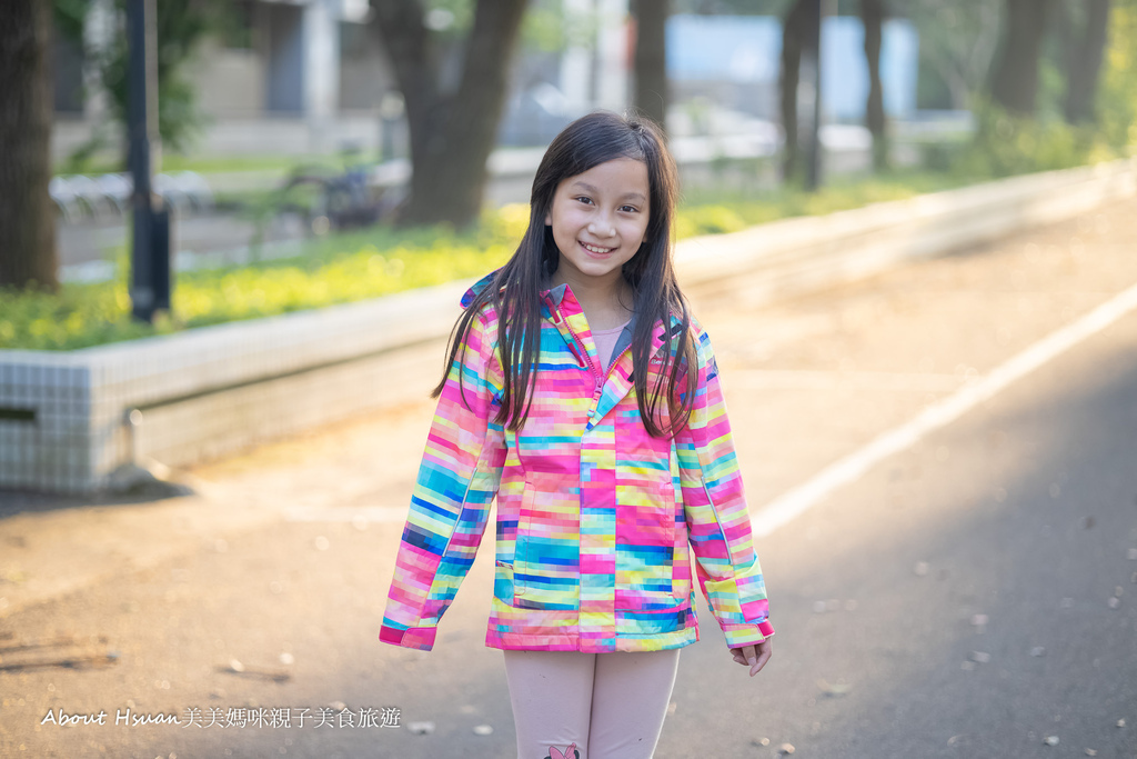 St.Bonalt 聖伯納機能單層衝鋒衣，台灣戶外品牌的專家，一件千元就能防水防風超划算，多變的天氣裡最實用 @About Hsuan美美媽咪親子美食旅遊