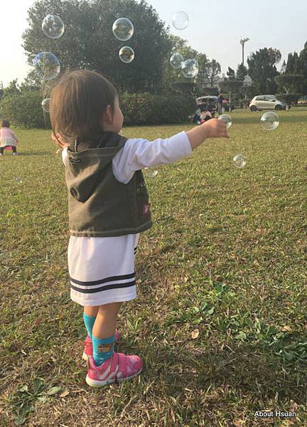 2歲的孩子，需要的還是更多父母耐心的教導 @About Hsuan美美媽咪親子美食旅遊