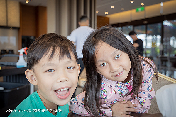 過年就用最可愛的小寶貝相片自製紅包袋吧 保證特別又可愛 玩美相機APP @About Hsuan美美媽咪親子美食旅遊